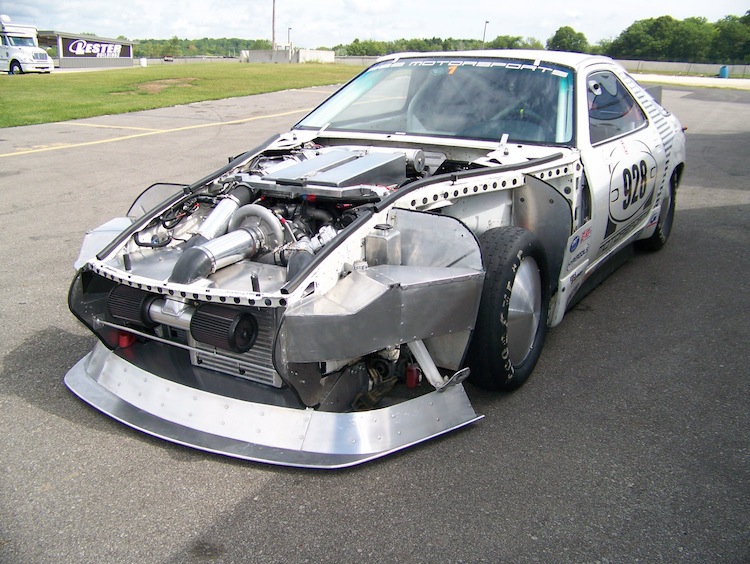 worlds-fastest-porsche-928-engine-side.j
