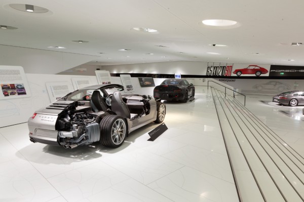 cut-away-porsche-identity