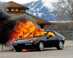 Porsche 928 on fire
