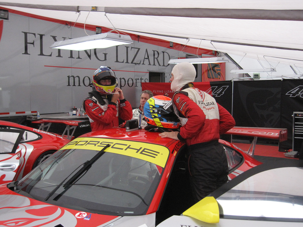 Darren Law, Seth Neiman and Jörg Bergmeister prepare for the start of the race