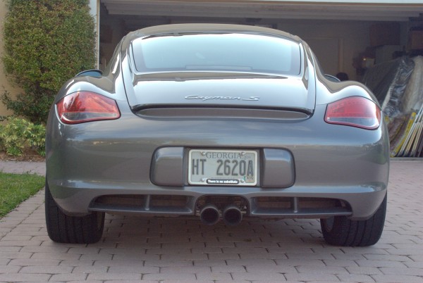 Looking at the rear of a 2009 Porsche Cayman S
