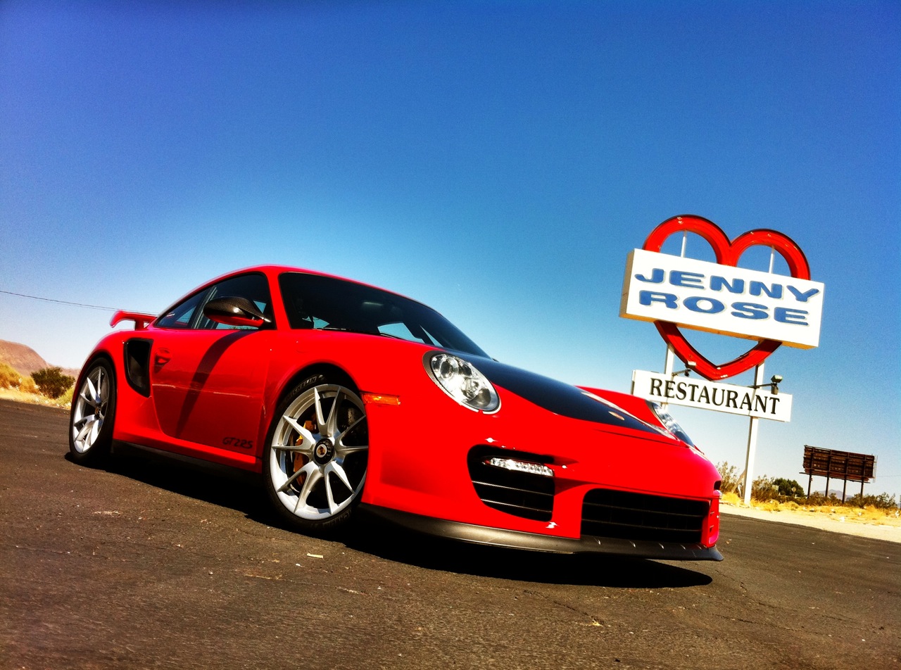 Jeff Zwart Gets 22.6 MPG in a Porsche 911 GT2 RS | FLATSIXES