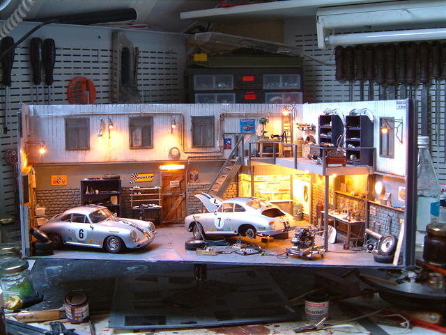 Porsche Diorama 356 Garage