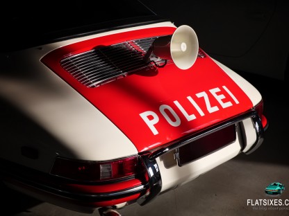 the horn on a 1968 Porsche Police Car 911