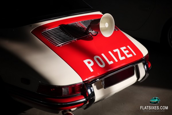 the horn on a 1968 Porsche Police Car 911
