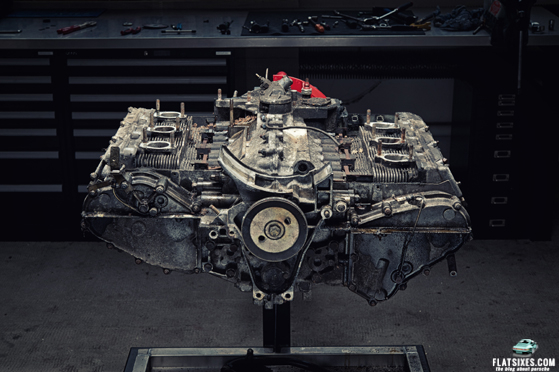 Porsche3.porsche engine stop motion tear down3