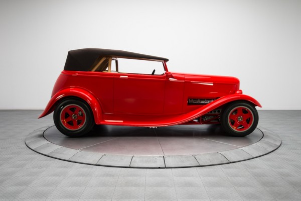 1932-Ford-Roadster_264708_low_res