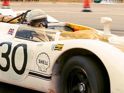 Vic Elford hairpin turn Porsche 908 Sebring