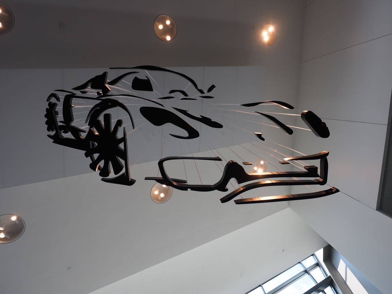 Porsche 918 mural Experience Center