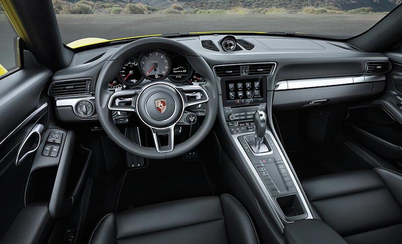 2016 porsche 991-2 Carrera 4 interior