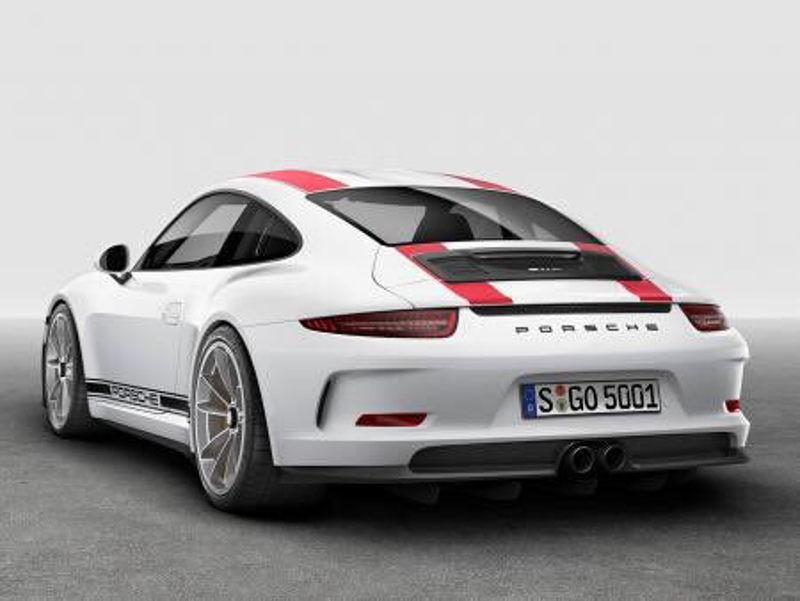 If the details we read are to be believed, the new 911 R is powered by a 4.0 liter flat six making nearly 500 HP and a red line of 8800 RPMs
