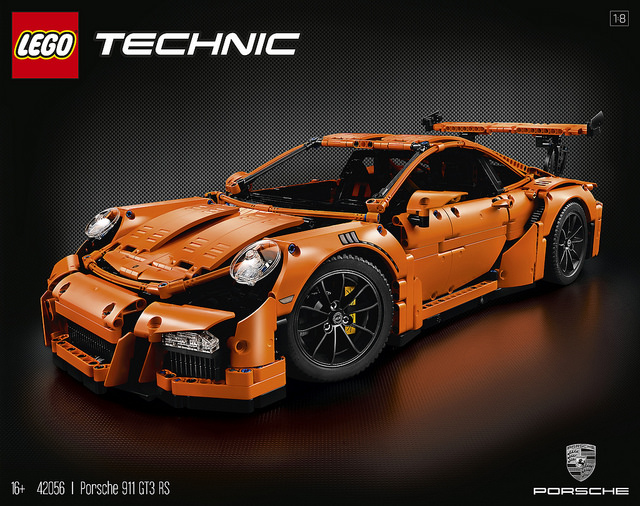 LEGO Technic Porsche 911 GT3 RS box
