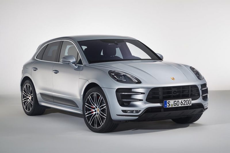 Porsche Macan Turbo with Performance Package