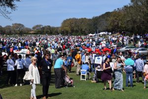 the masses of people crowding the concours on Amelia Island in 2017