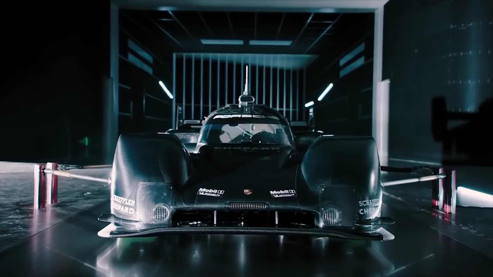 photo of The Secrets Behind The Porsche 919 Evo’s Record-Breaking Speed image