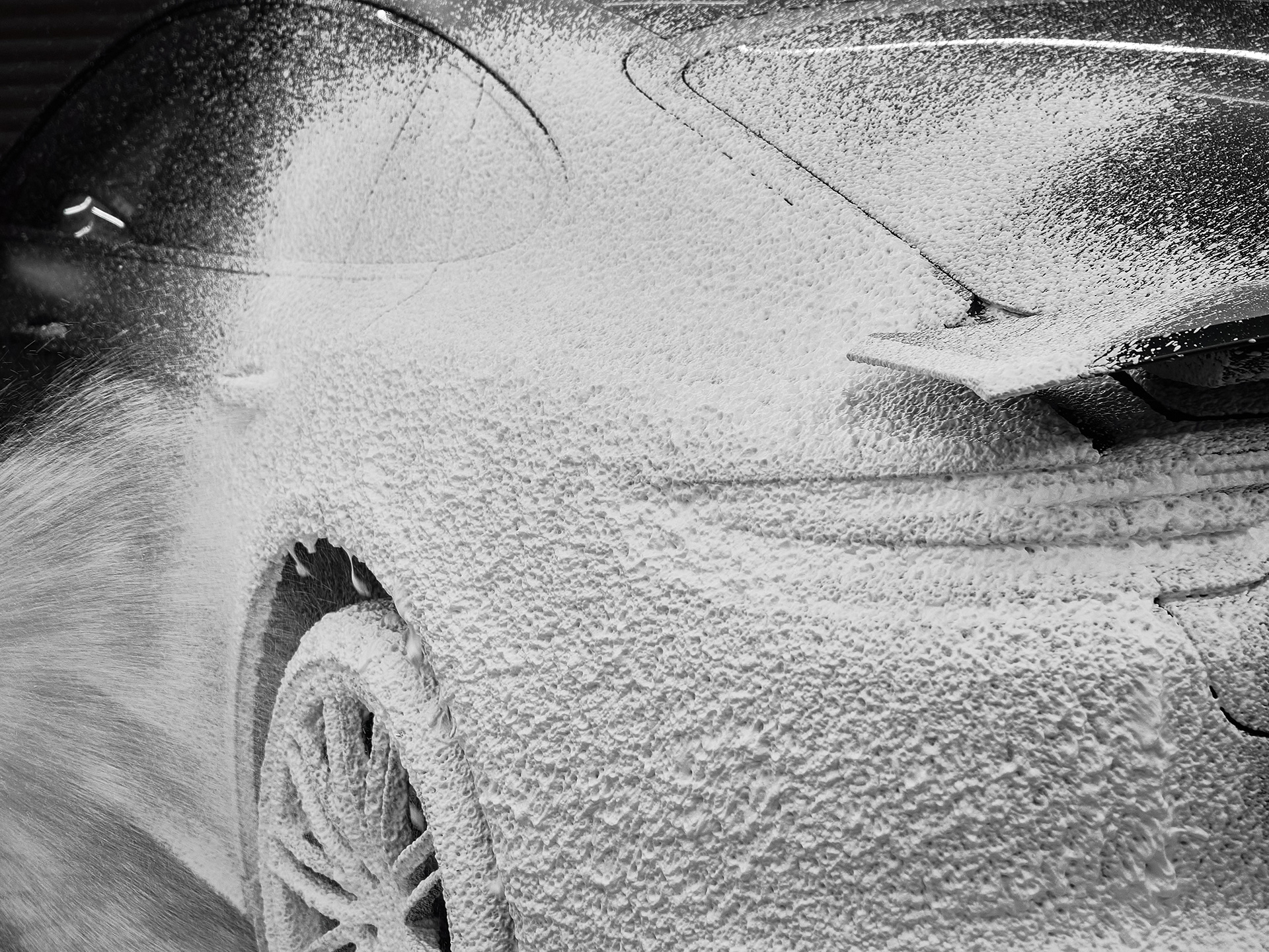 the-best-car-wash-soaps-to-keep-your-porsche-clean-flatsixes