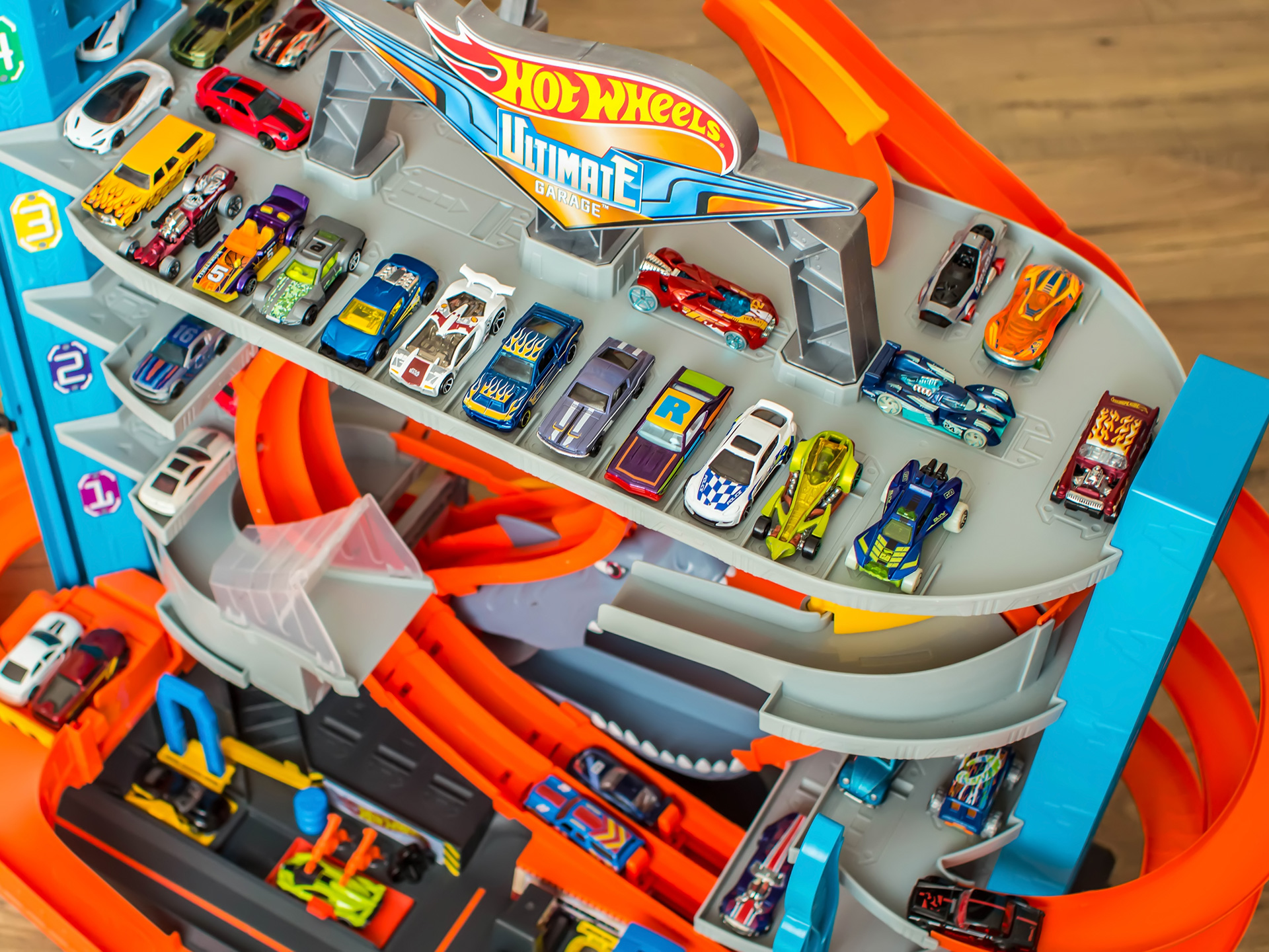 The best Hot Wheels tracks and playsets for you and your kids